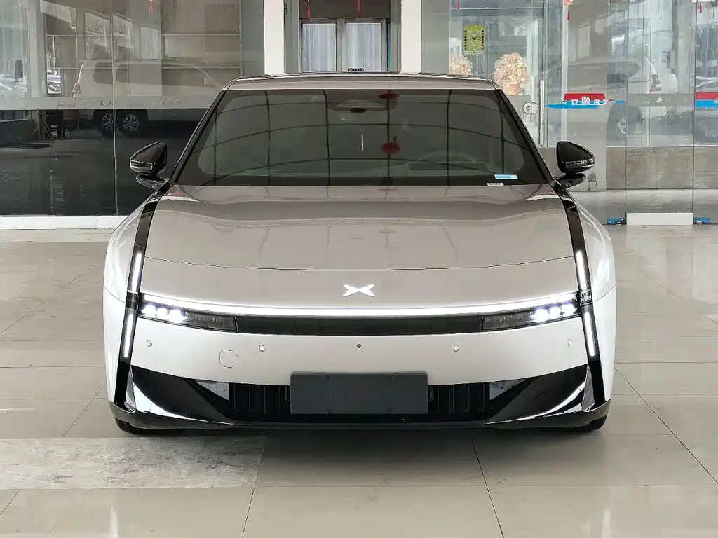 XPeng P7 — миниатюра 2