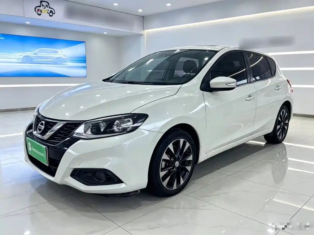 Nissan Tiida — миниатюра 2