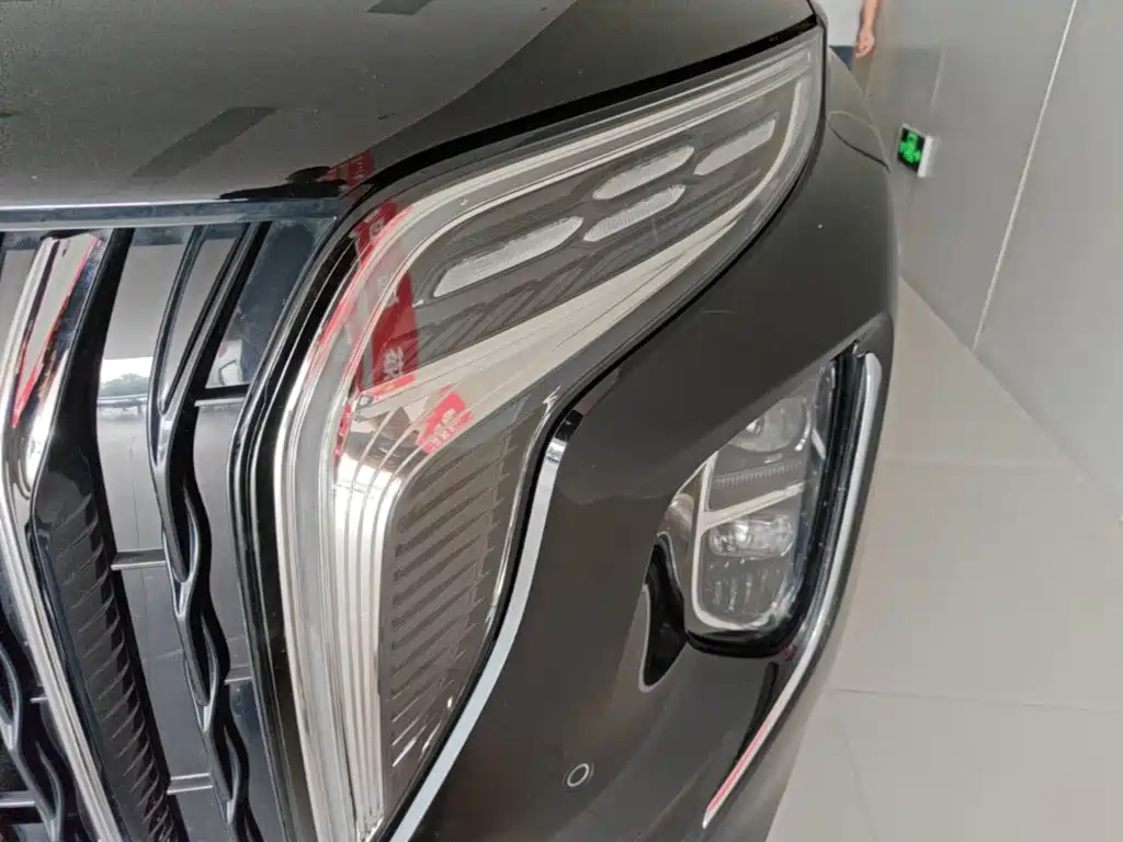 Hongqi Hongqi HS7 PHEV — миниатюра 24