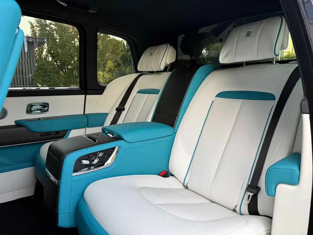 ROLLS-ROYCE CULLINAN