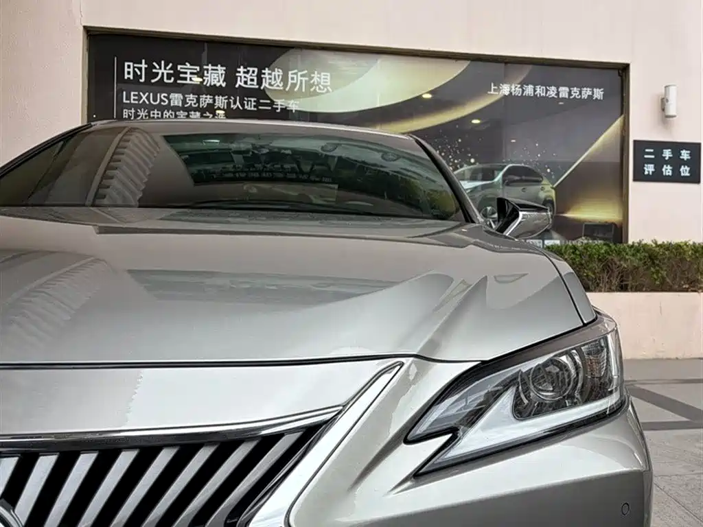 Lexus ES — миниатюра 5