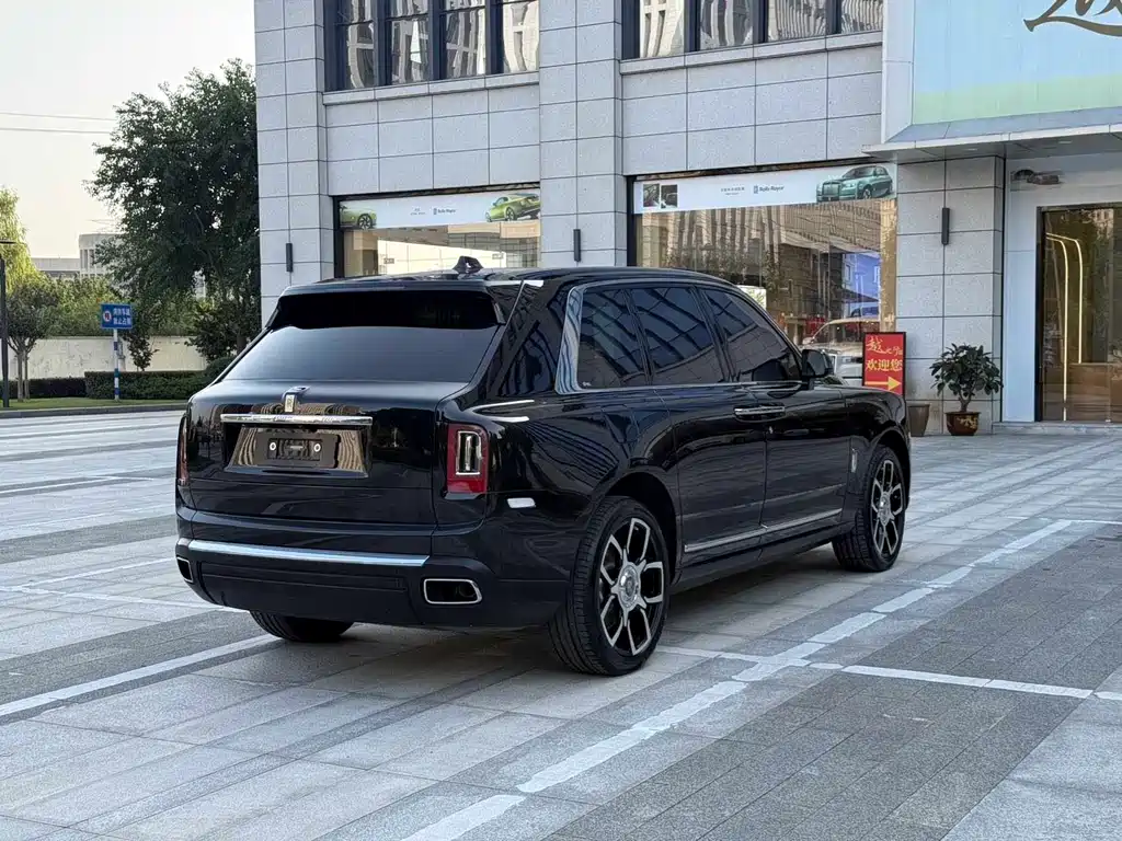 ROLLS-ROYCE CULLINAN