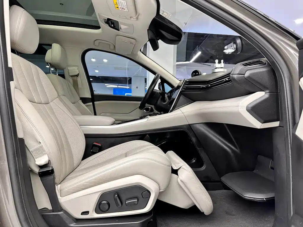 NIO ES8 — миниатюра 10