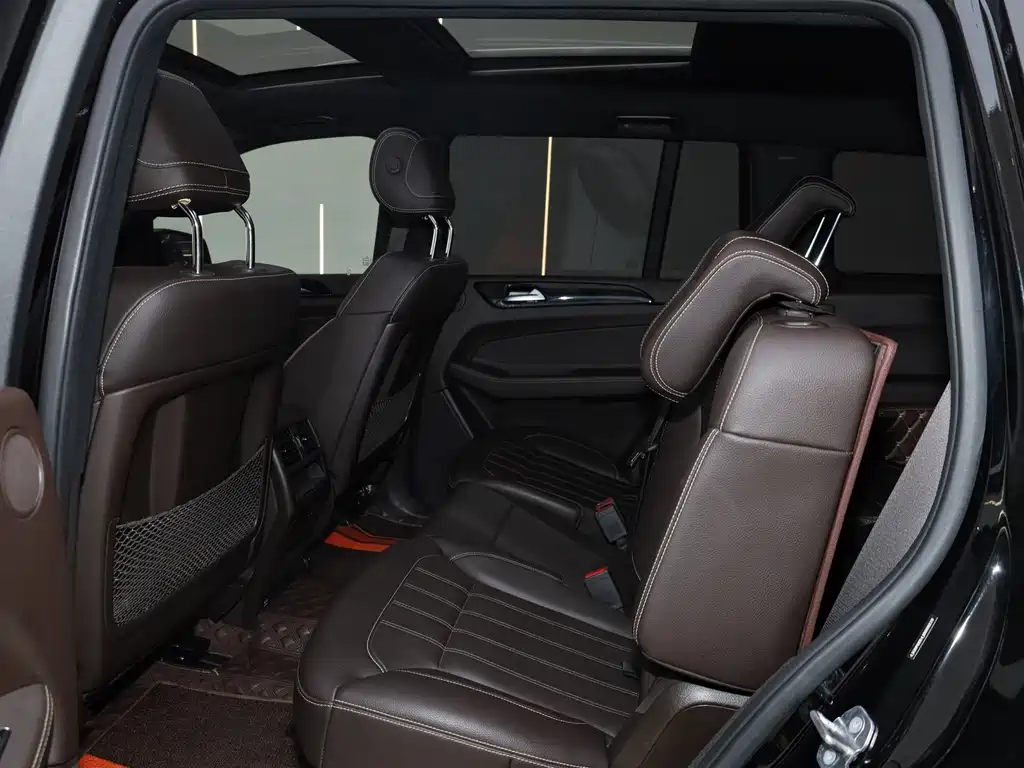 Mercedes-Benz GLS — миниатюра 14