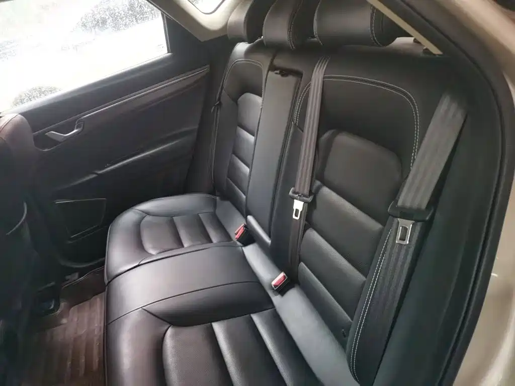 Geely Emgrand GS — миниатюра 15
