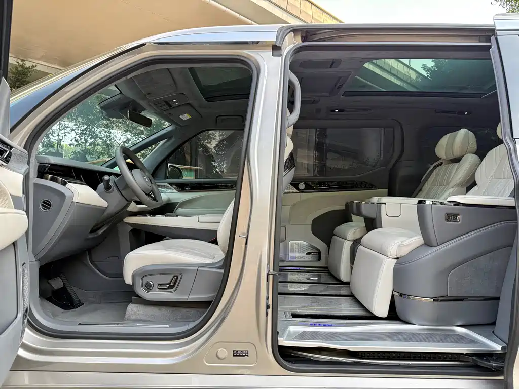 ZEEKR EXTREME KRYPTON 009