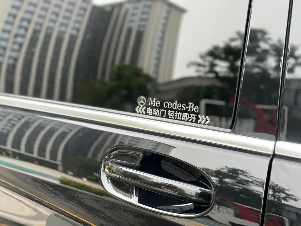 Mercedes-Benz V-Class — миниатюра 44