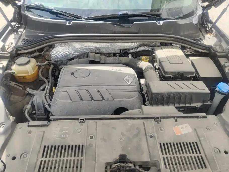Borgward BX7 — миниатюра 10