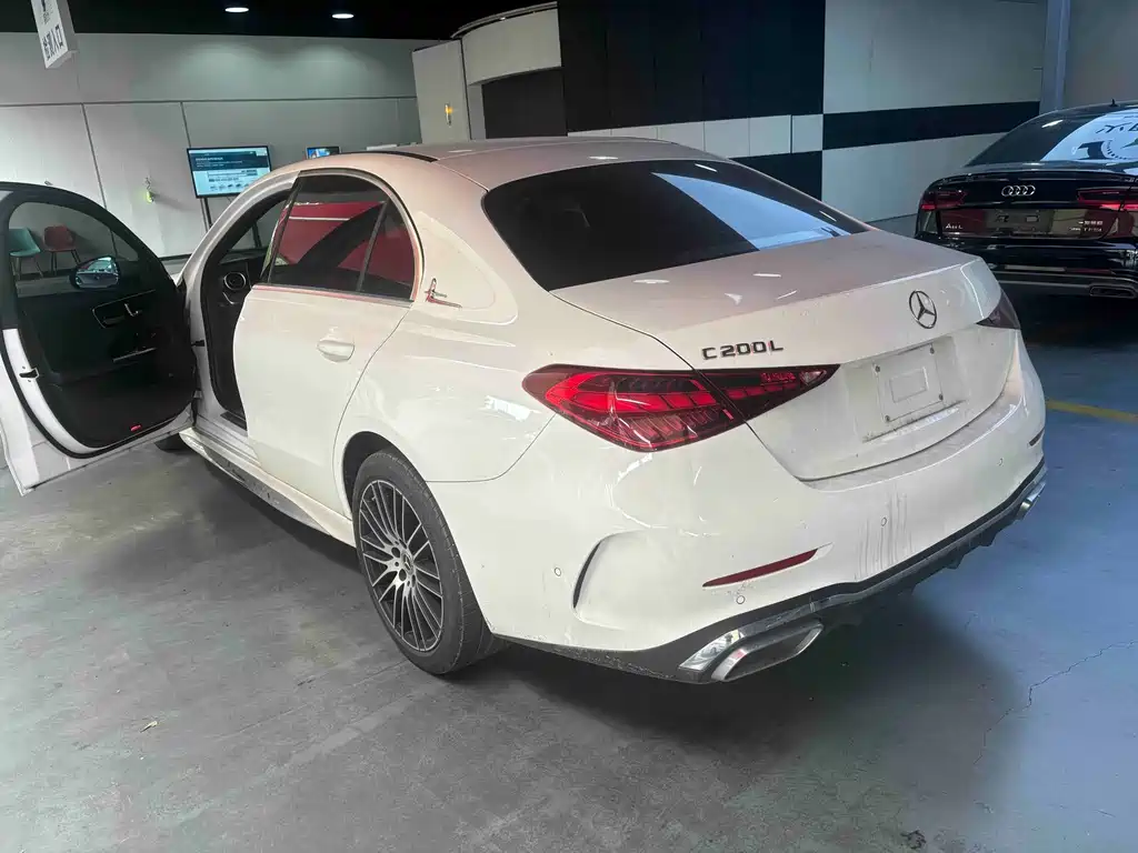 Mercedes-Benz C-Class — миниатюра 9