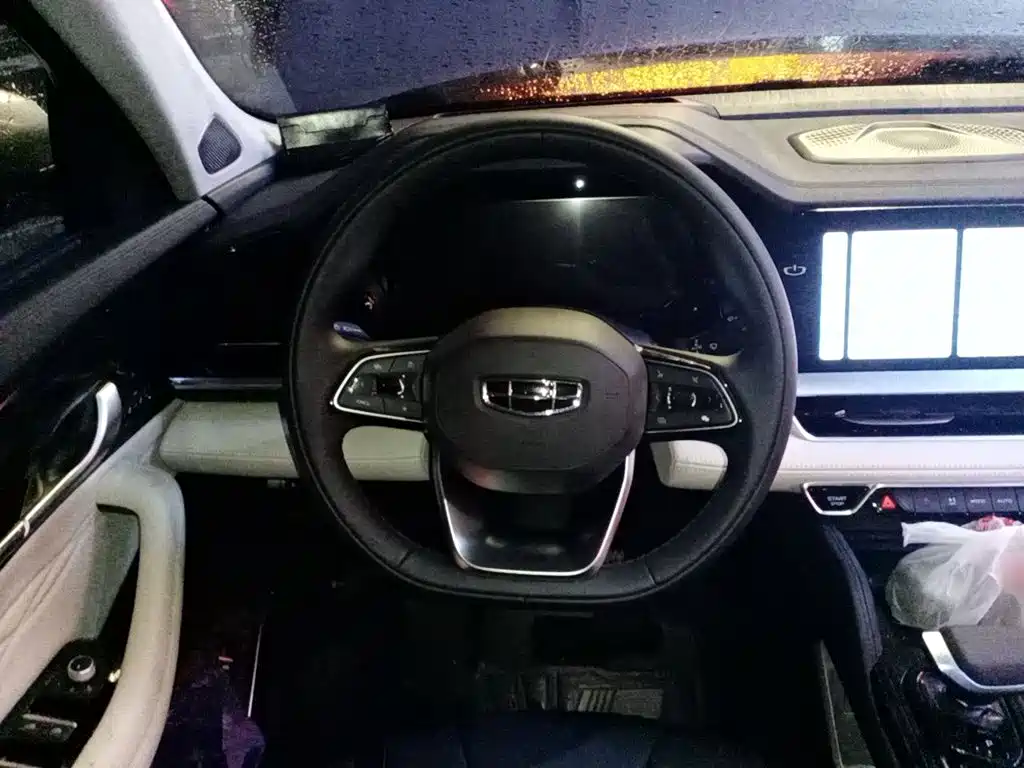 Geely Xingyue L — миниатюра 11