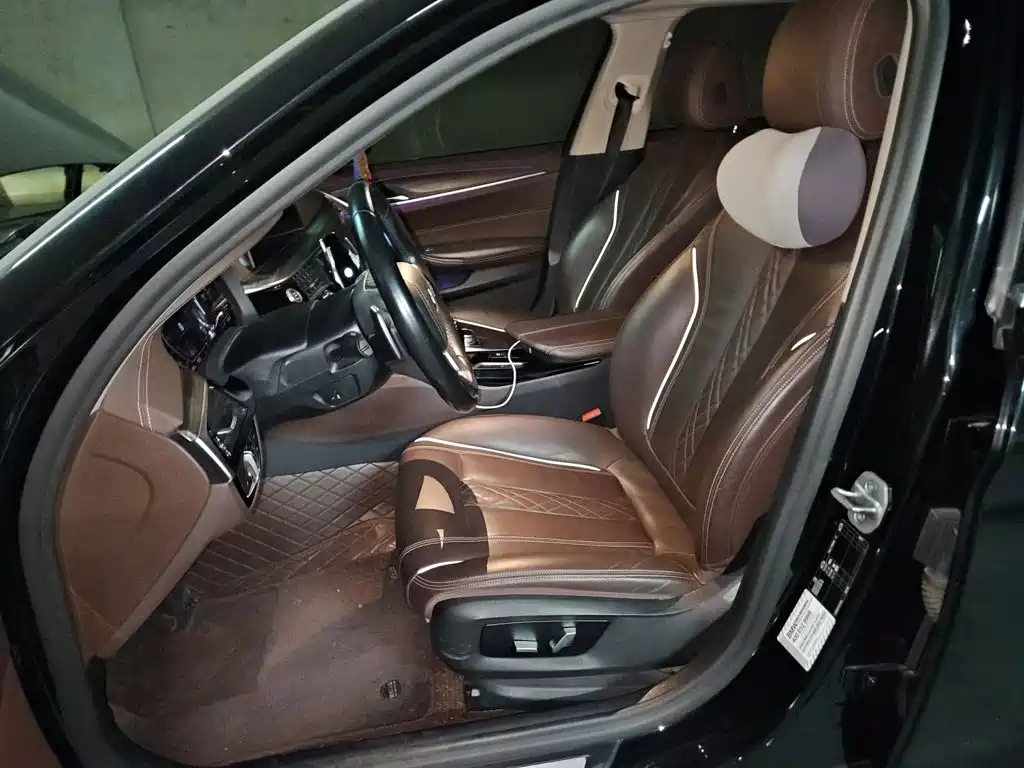 BMW 5 Series — миниатюра 16