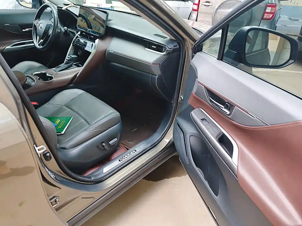 Toyota Harrier — миниатюра 19