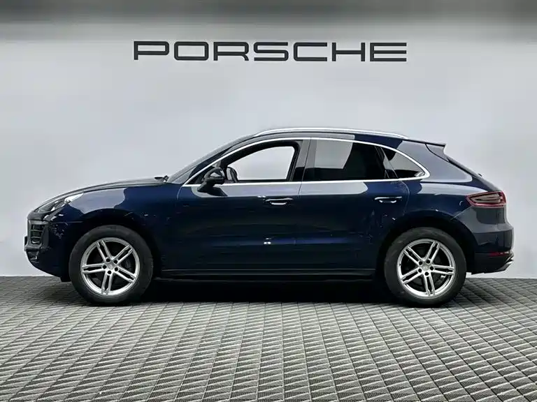 Porsche Macan — миниатюра 6