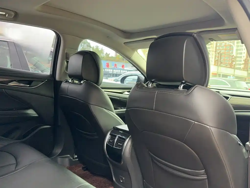 Buick LaCrosse — миниатюра 5