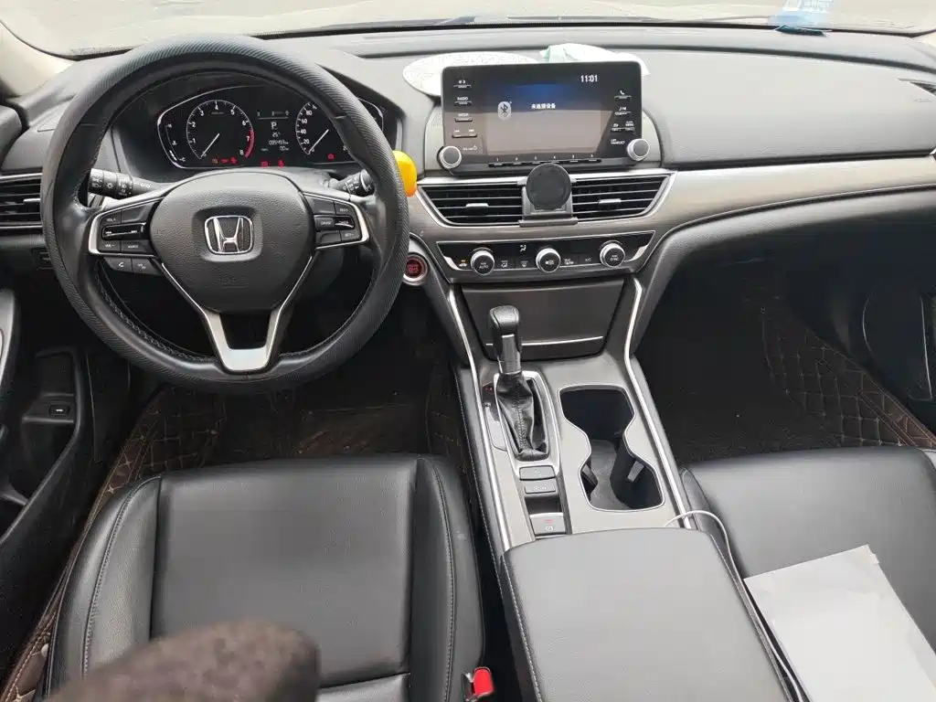 Honda Accord — миниатюра 10