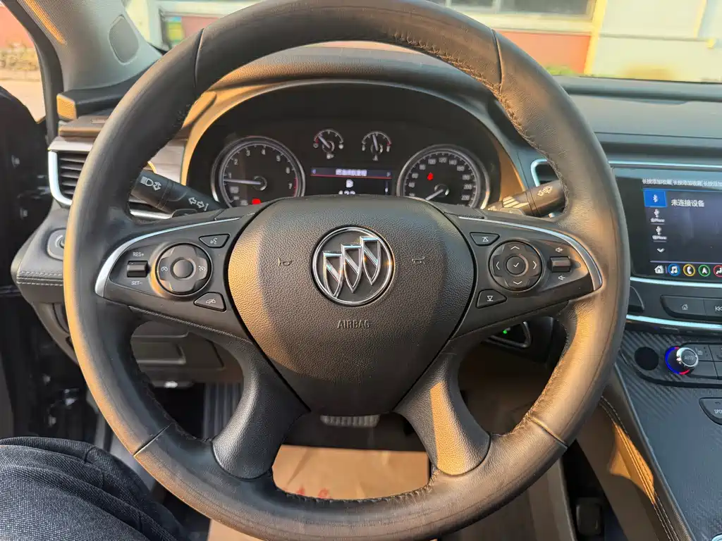 Buick LaCrosse — миниатюра 6