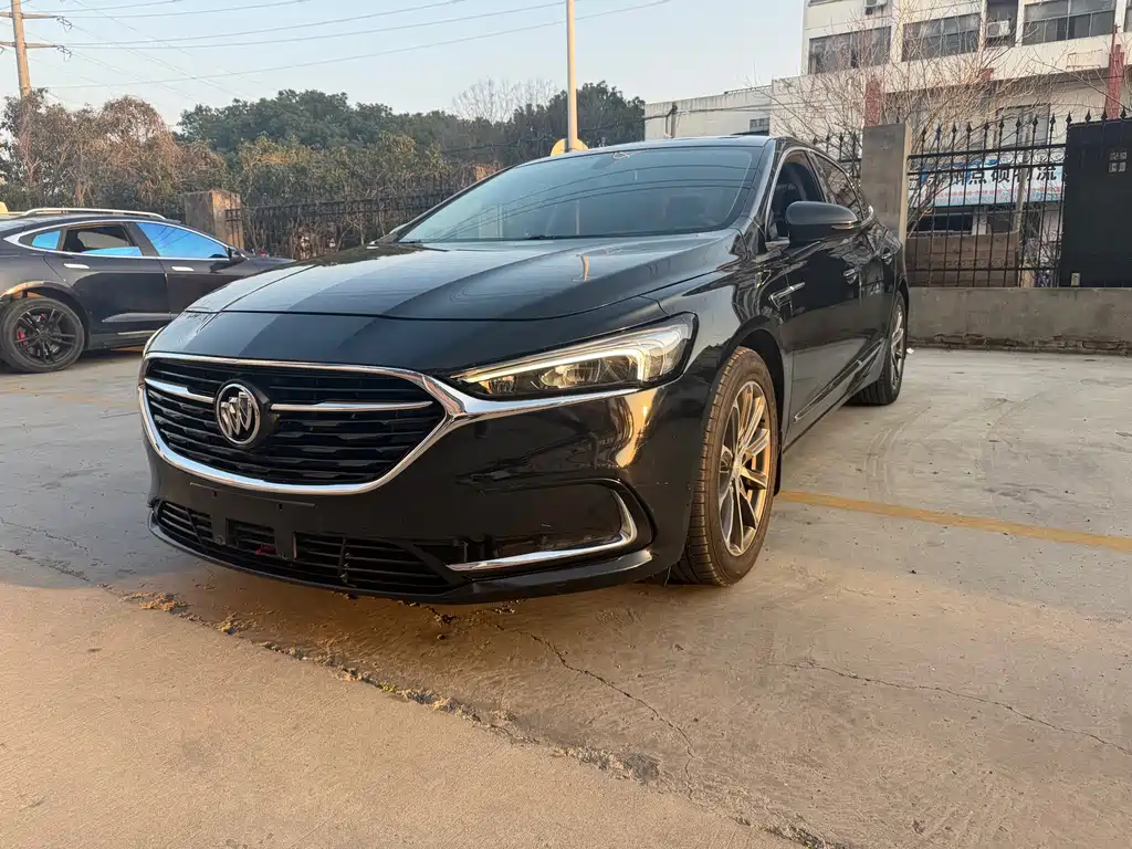 Buick LaCrosse — миниатюра 2