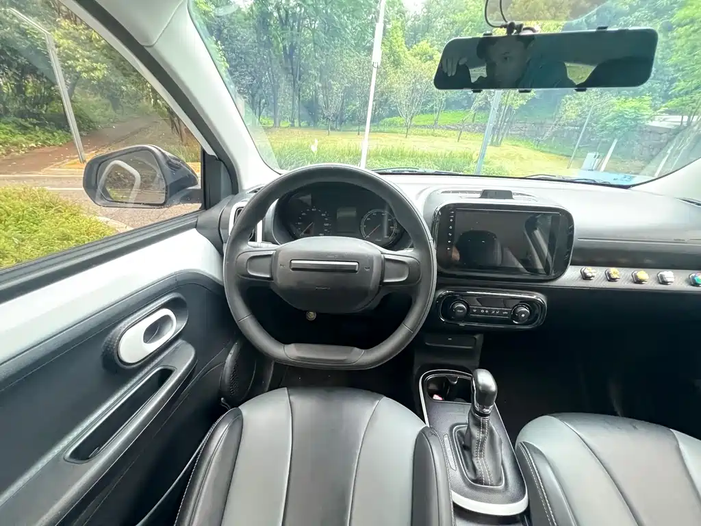 Roewe Clever 2022 311km