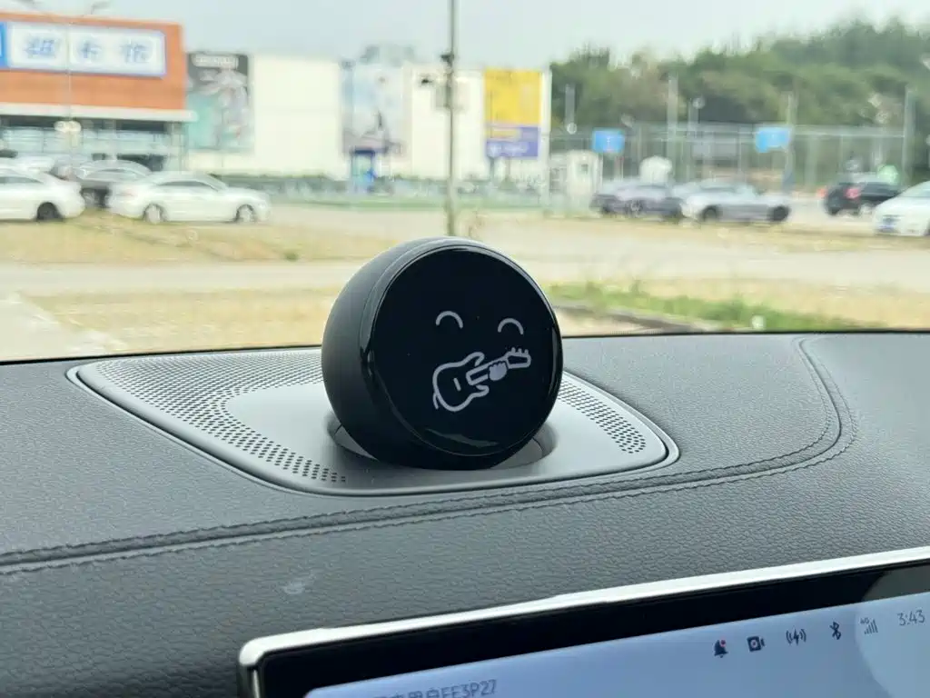 NIO ES6 — миниатюра 12