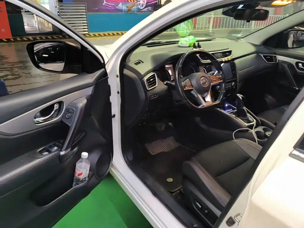 Nissan Qashqai — миниатюра 16