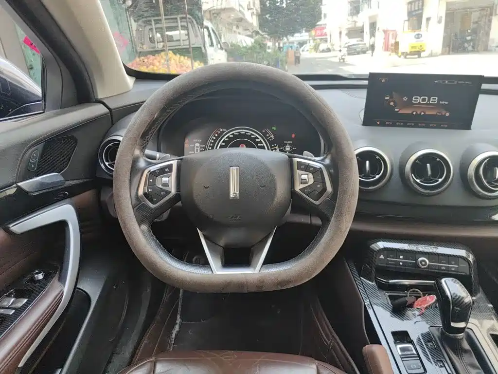 Wey Wey VV7 — миниатюра 3