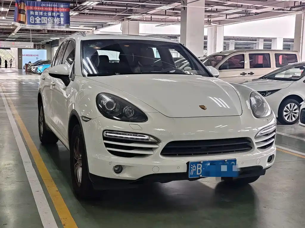 Porsche Cayenne — миниатюра 3