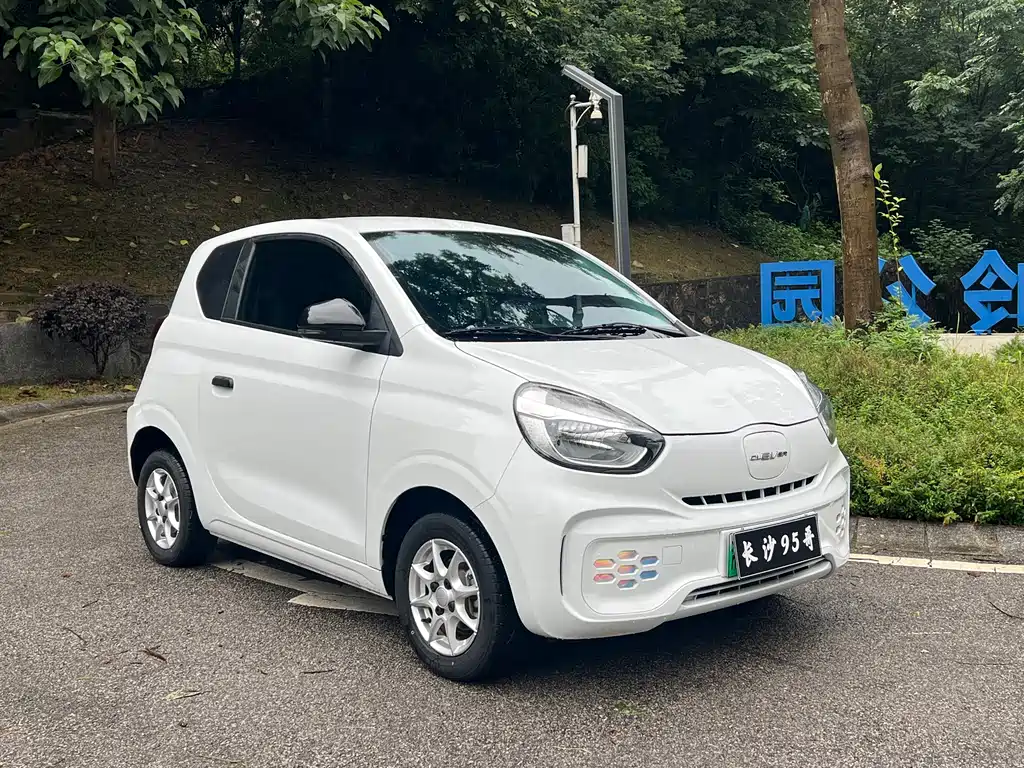Roewe Clever 2022 311km