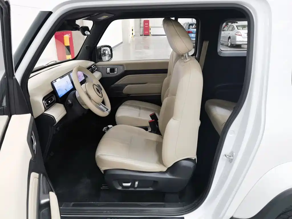 Baojun Yueye — миниатюра 10