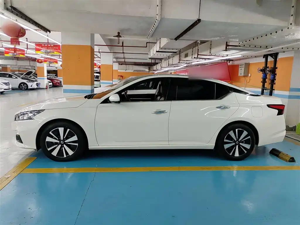 NISSAN TEANA