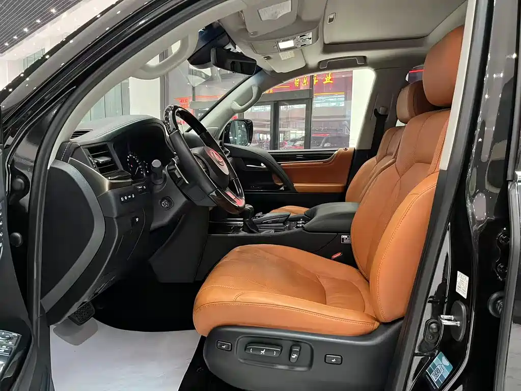 Lexus LX 2017 570 Luxury