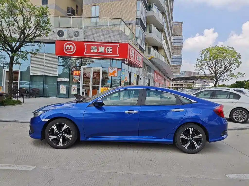 Honda Civic — миниатюра 3