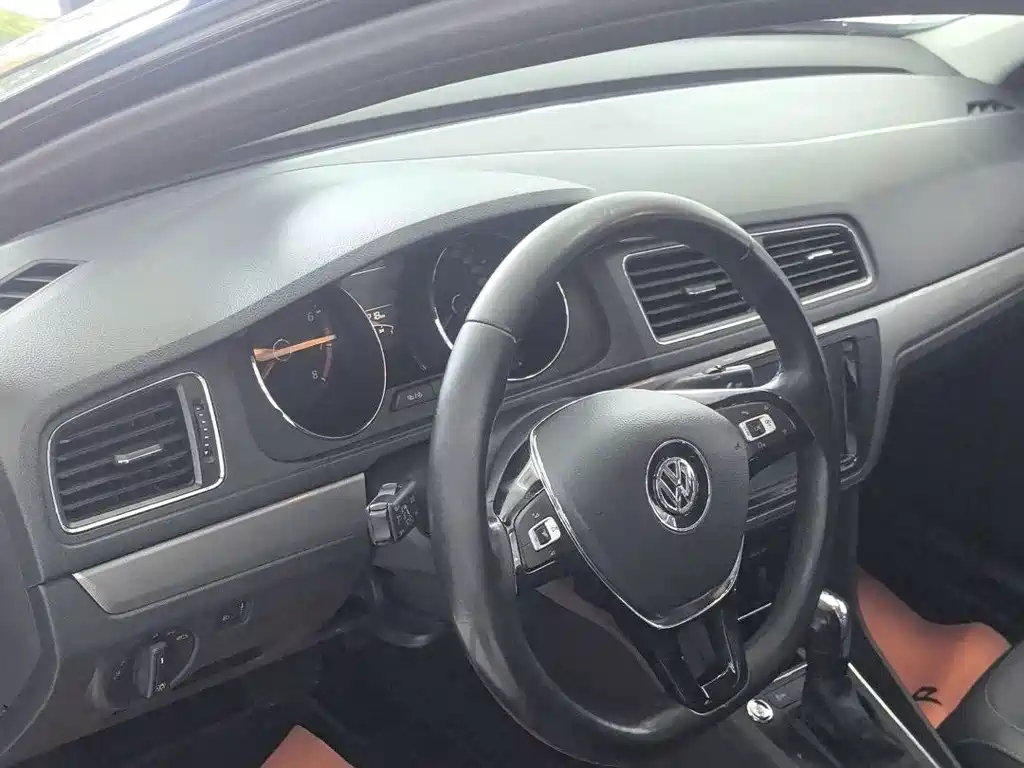 Volkswagen Lavida — миниатюра 10