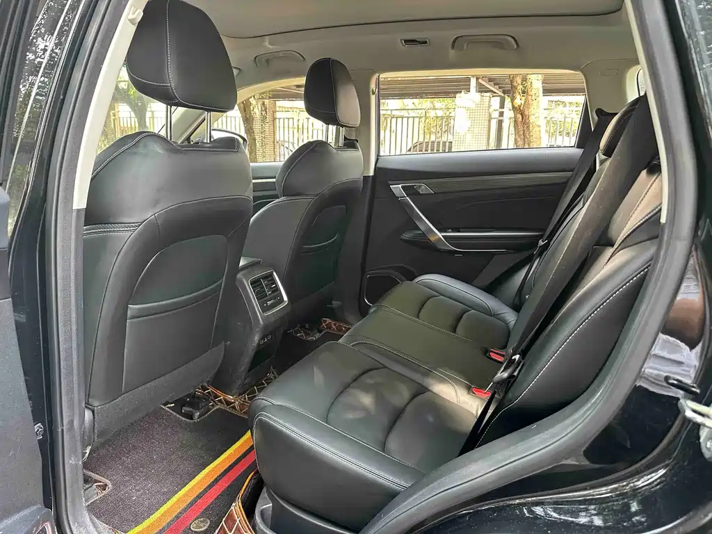 Geely Boyue — миниатюра 9