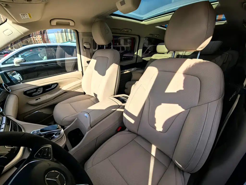 MERCEDES-BENZ V CLASS