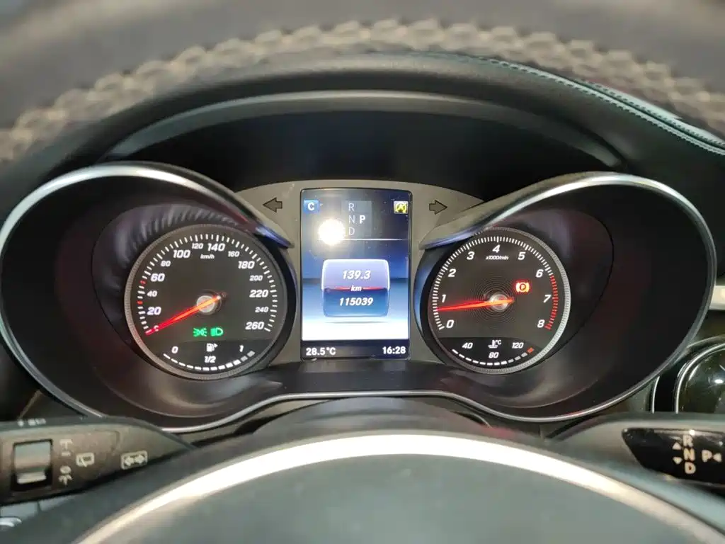 Mercedes-Benz GLC — миниатюра 12