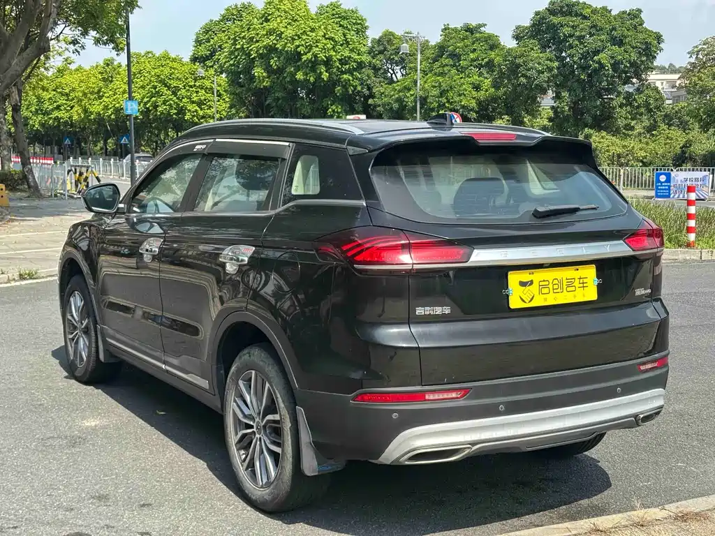 Geely Boyue — миниатюра 4