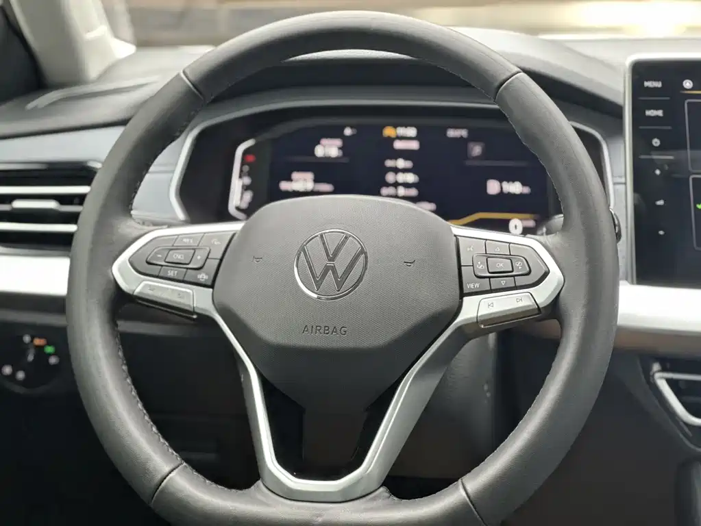 Volkswagen Lavida — миниатюра 8