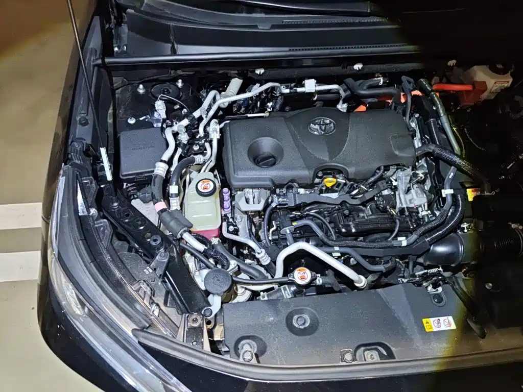 Toyota RAV4 Prime — миниатюра 20