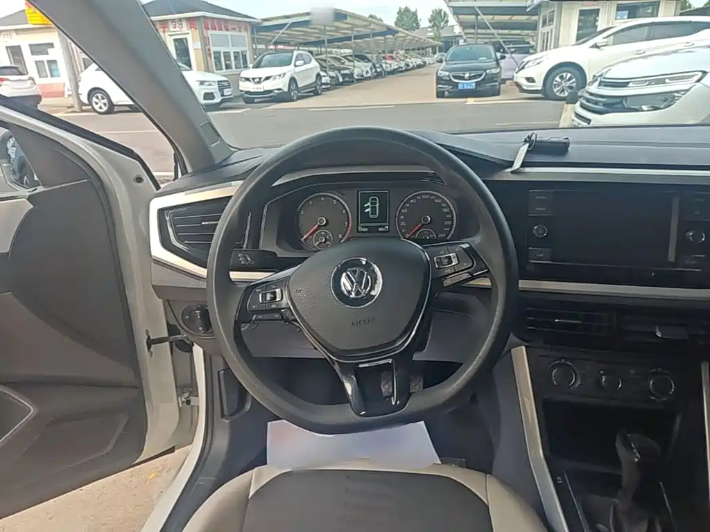 Volkswagen Polo — миниатюра 11
