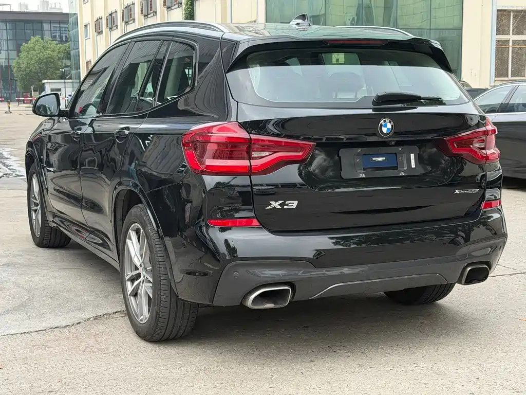 BMW X3 — миниатюра 15