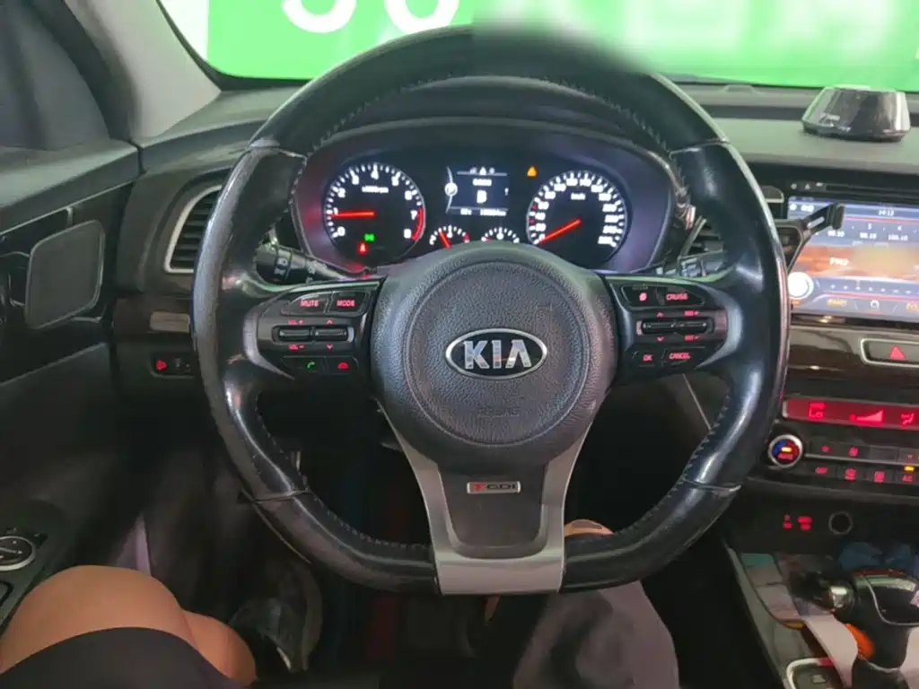 Kia K4 — миниатюра 11