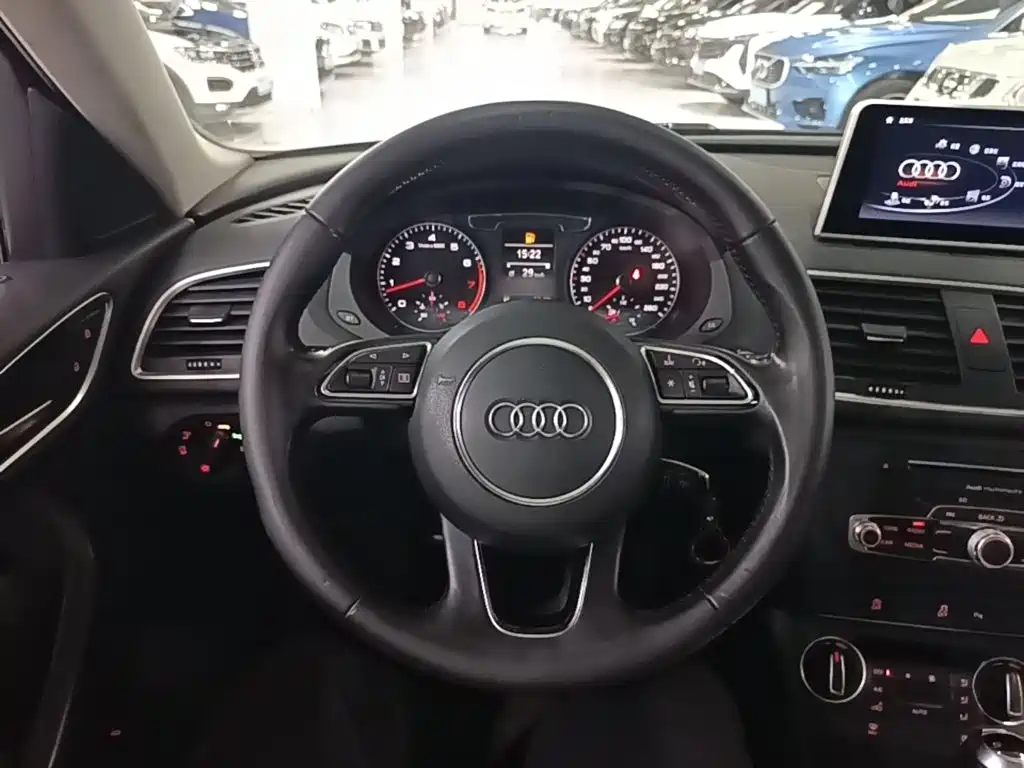 Audi Q3 — миниатюра 11