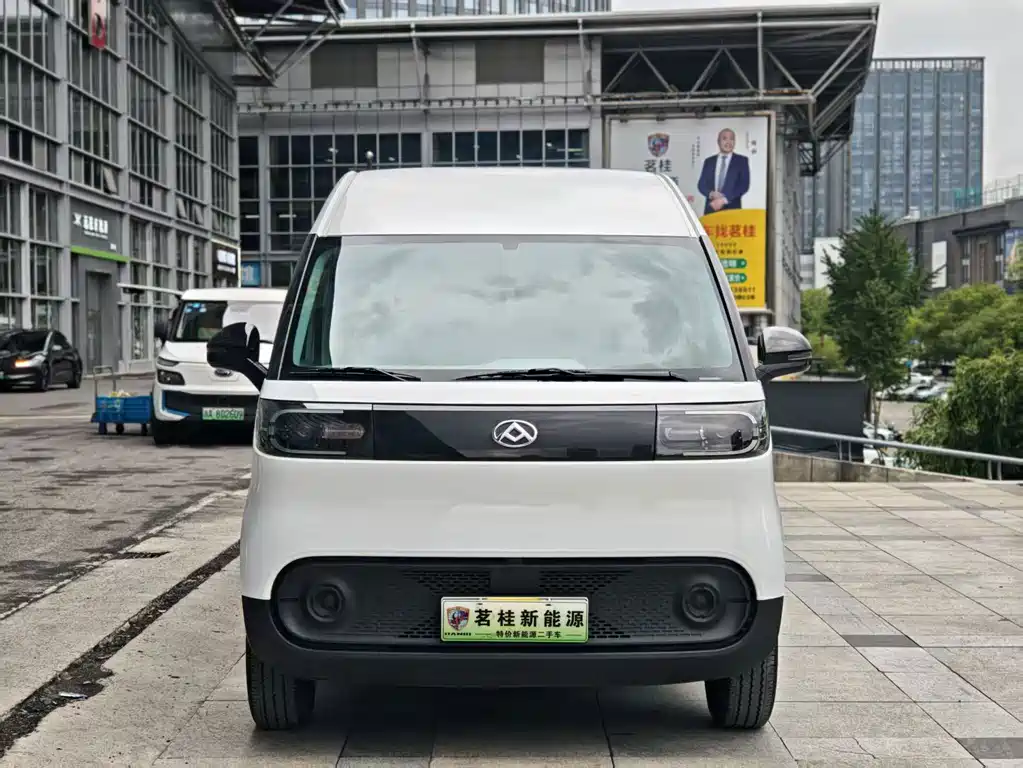 MAXUS V1 — миниатюра 2
