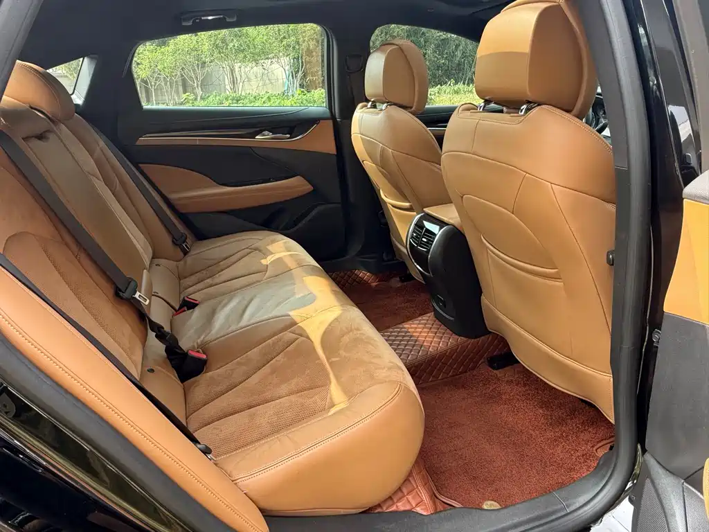 Buick LaCrosse — миниатюра 18