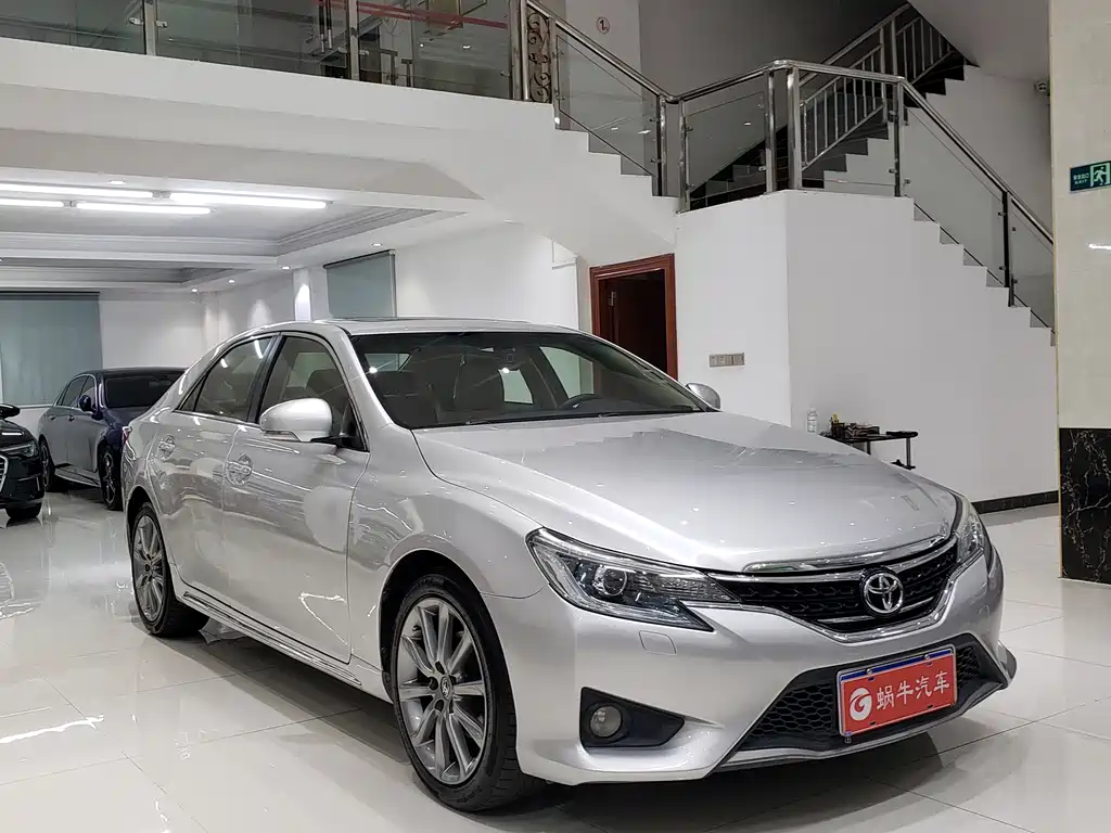 Toyota Reiz 2013 2.5V