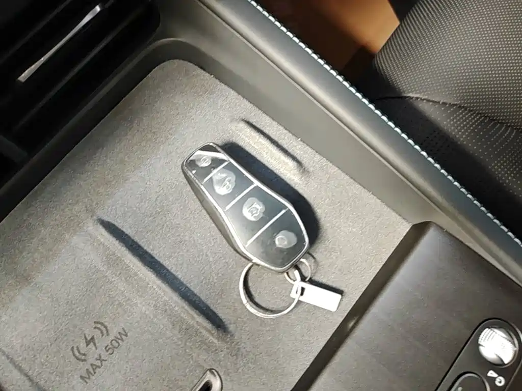 BYD Seals 06 DM-i версия для путешествий — миниатюра 9