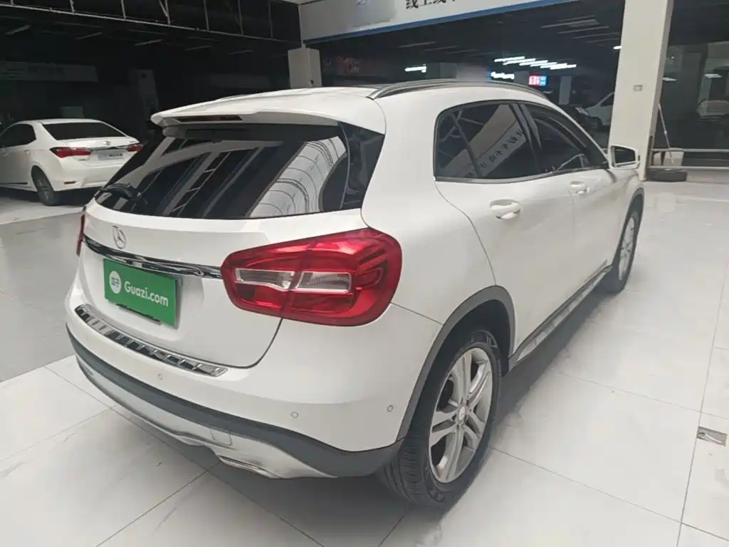 Mercedes-Benz GLA — миниатюра 7