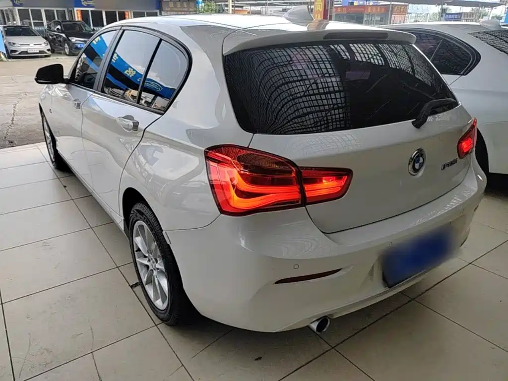 BMW 1 Series (Import) — миниатюра 5