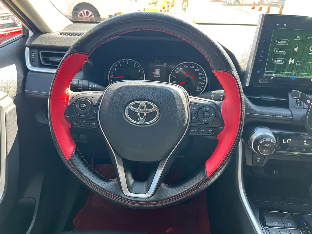 Toyota Wildlander — миниатюра 18
