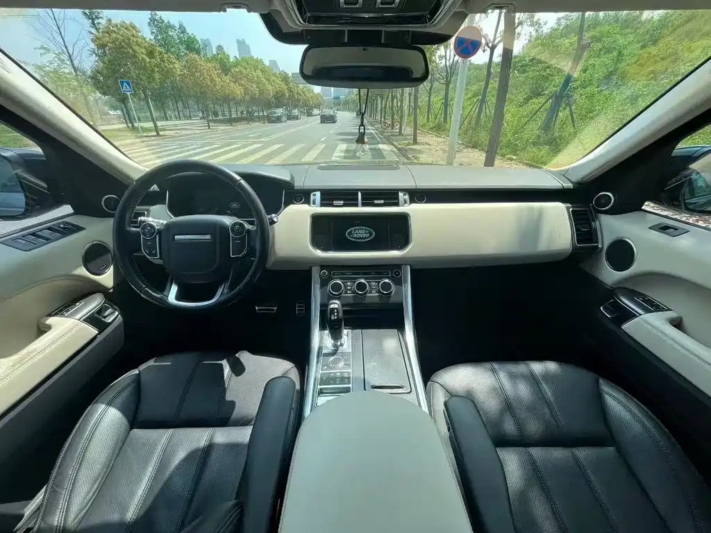 Land Rover Sport — миниатюра 6
